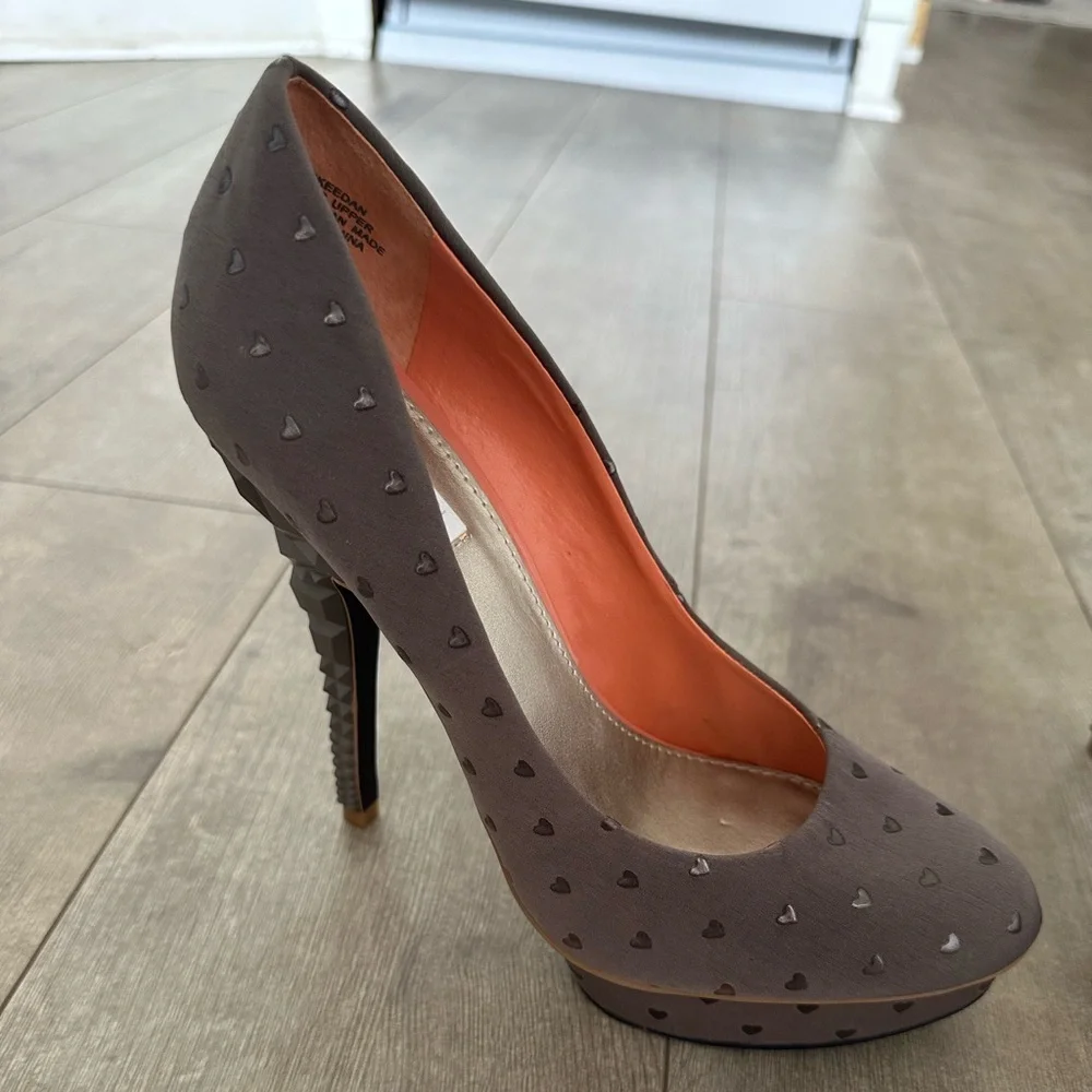 Rachel Roy Keedan Heart Print Sculpted Platform Stiletto Heels Size 7.5 Women’s